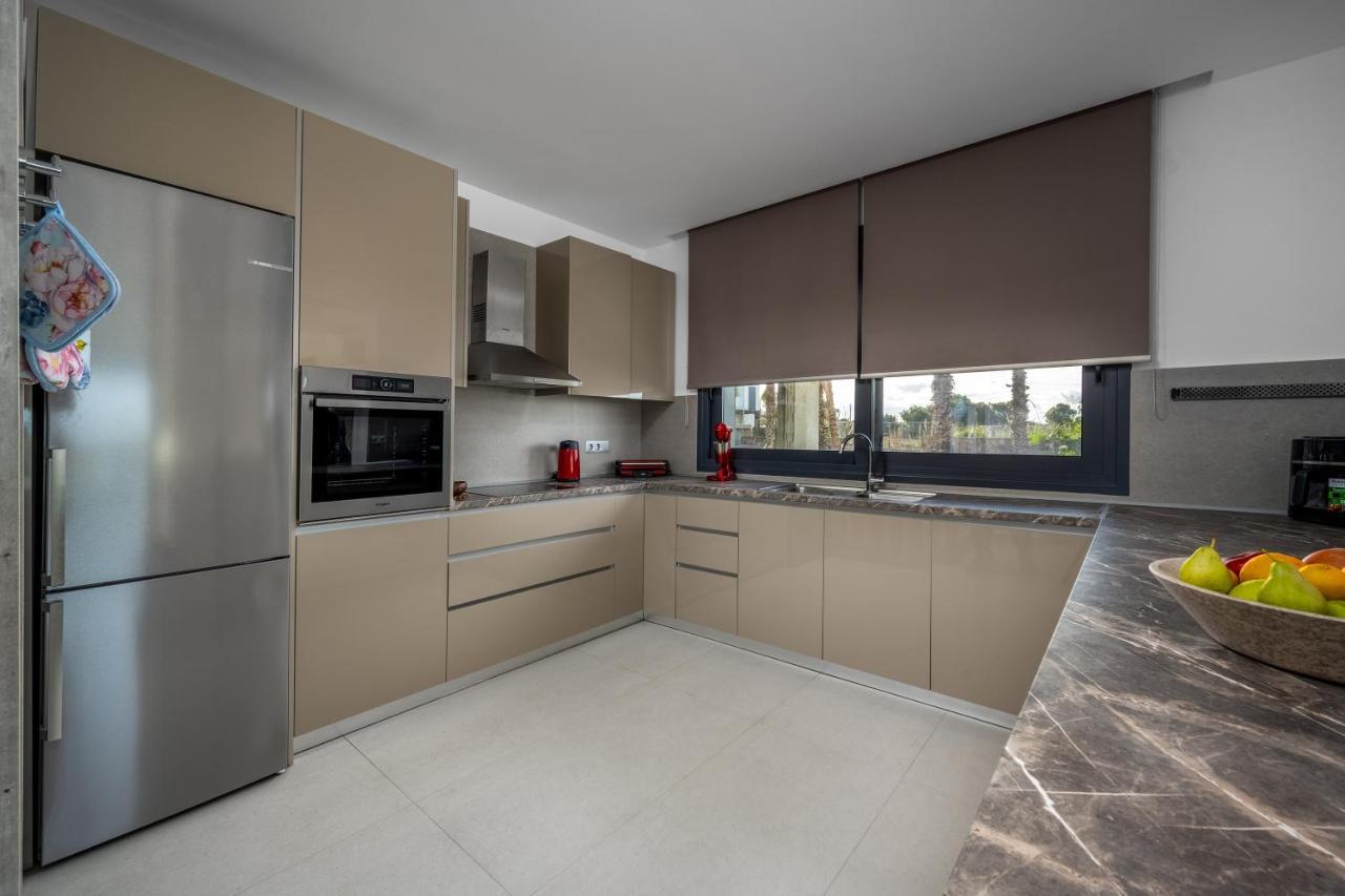 Penelope Beachfront Villa Kremastí Eksteriør bilde
