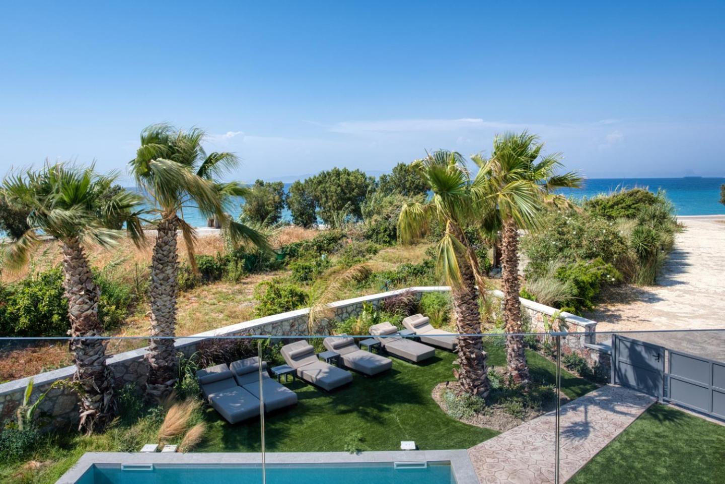 Penelope Beachfront Villa Kremastí Eksteriør bilde